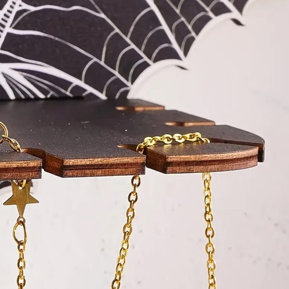 NWT Cyber Goth Mini Bat Shelf Crystal Holder Corner Wall Hang - Picture 4 of 5